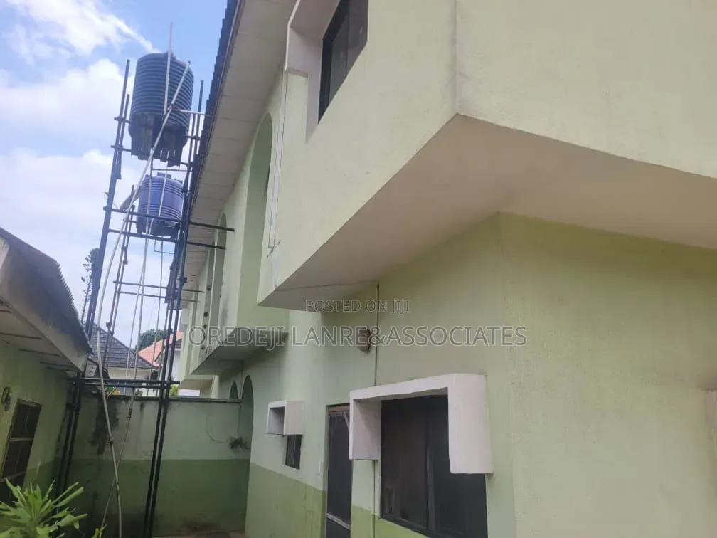 Uncommon 950sqm Sellable Half Way at Magodo Ph2 Estate 3m /SQM