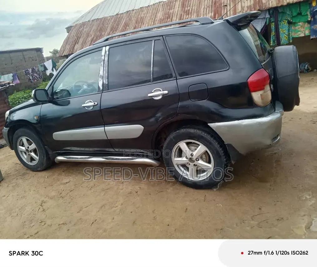 Toyota RAV4 Automatic 2003 Black