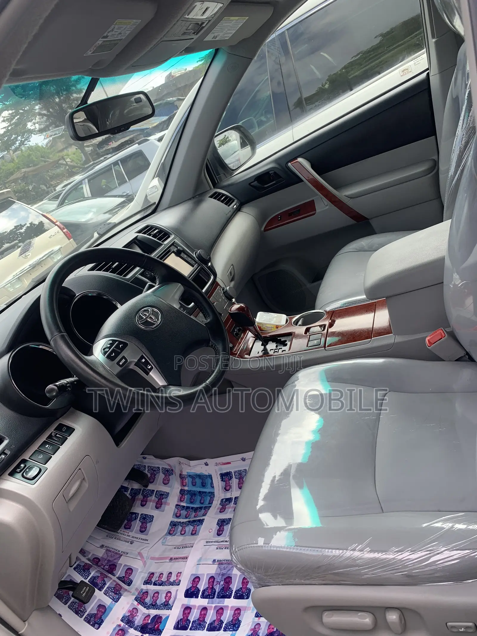 Toyota Highlander Limited 3.5l 4WD 2013 Silver