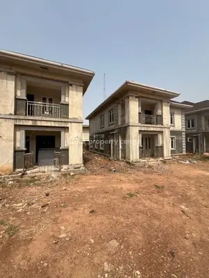4bdrm Duplex in Enugu State for sale