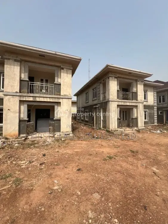4bdrm Duplex in Enugu State for sale