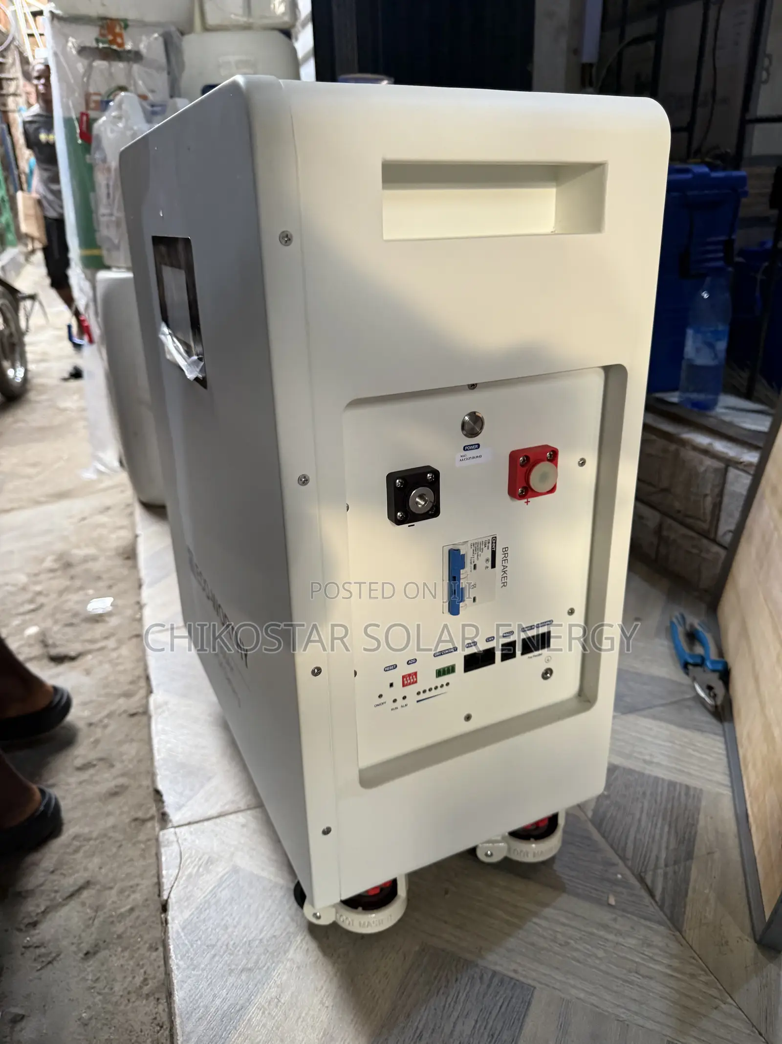 ECO-WORTHY 7.5kWh 25.6V 300Ah LiFePO4 Lithium Solar Inverter Battery