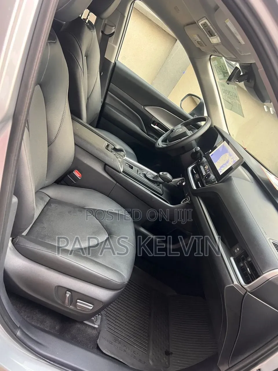 Toyota Highlander XLE AWD 2024 Silver
