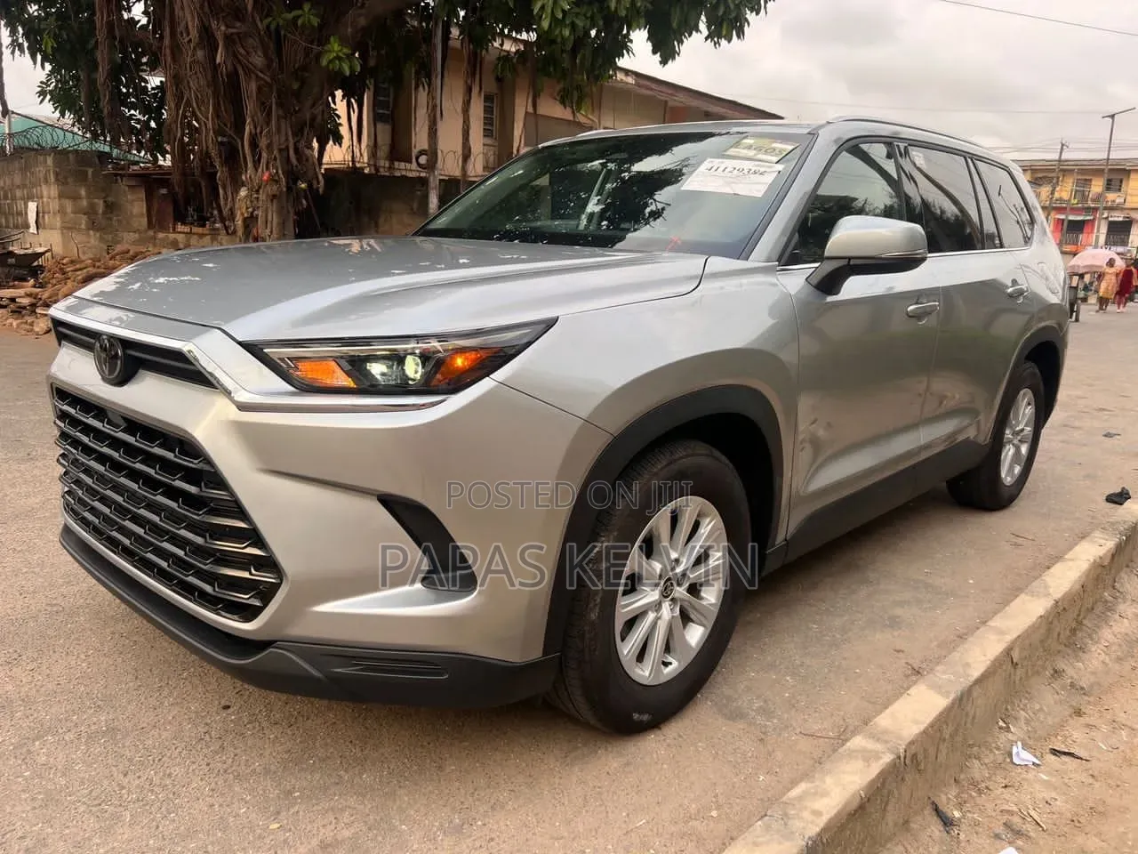 Toyota Highlander XLE AWD 2024 Silver