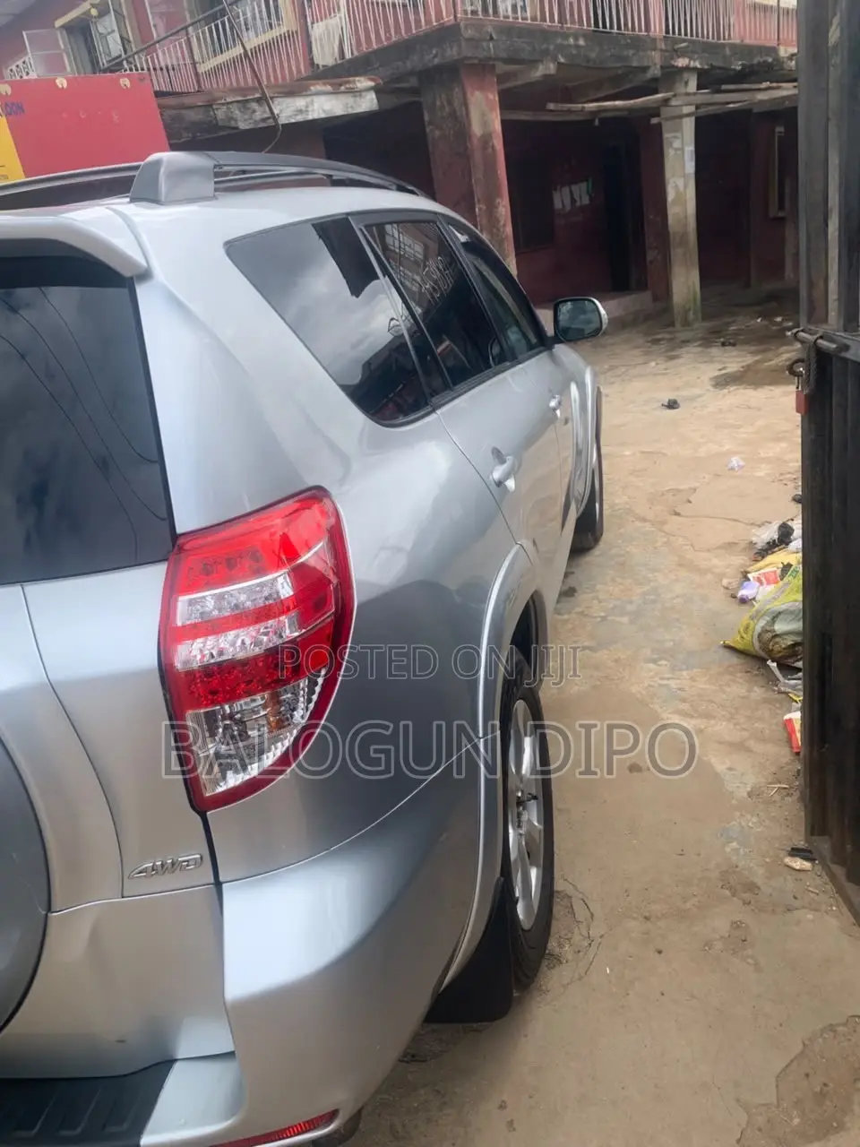 Toyota RAV4 2010 Silver