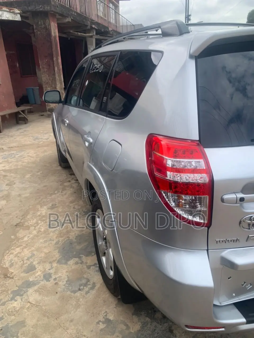 Toyota RAV4 2010 Silver