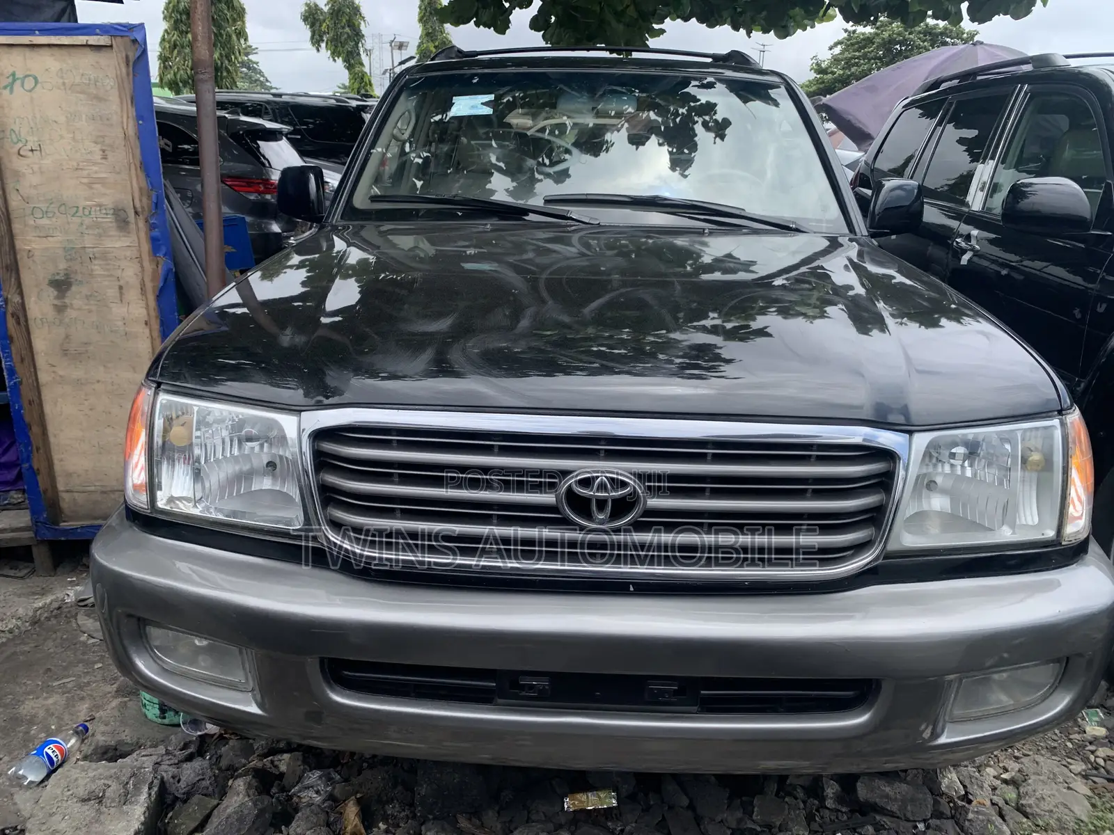Toyota Land Cruiser 4x4 2004 Black