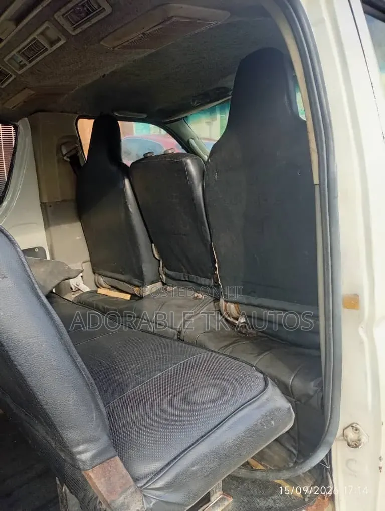 Toyota HiAce 2008 White