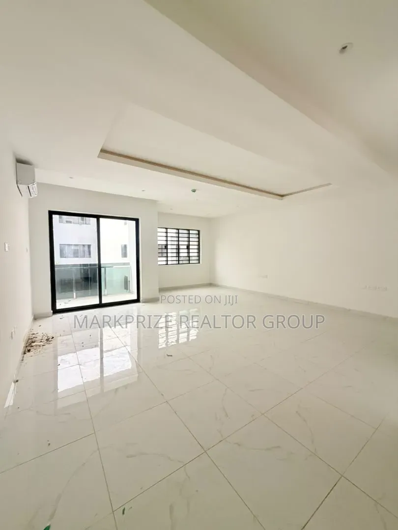 4bdrm Duplex in Ikeja Gra Lagos for rent