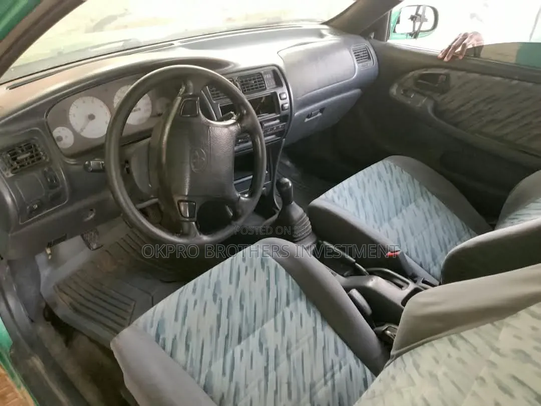 Toyota Corolla 1.6 Hatchback 1997 Green