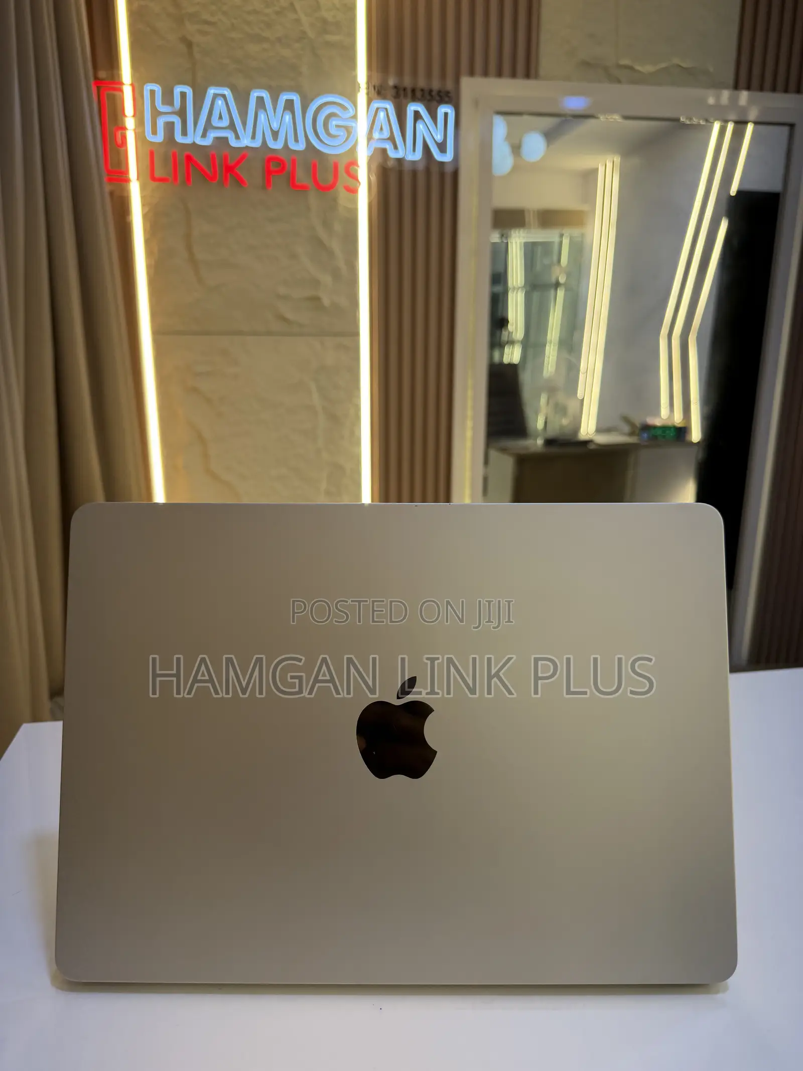 Laptop Apple MacBook Air 2024 M3 8GB Apple M3 SSD 256GB