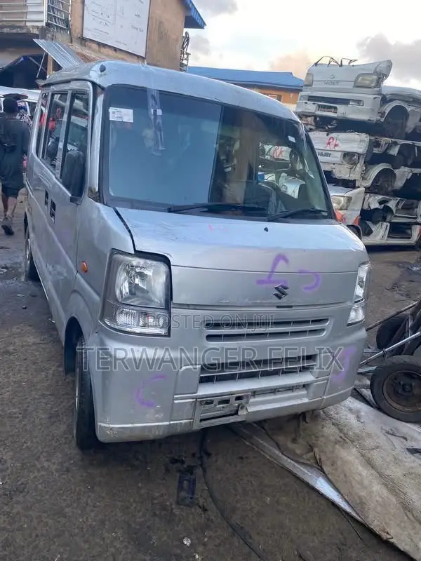 Suzuki Every 2012 Silver