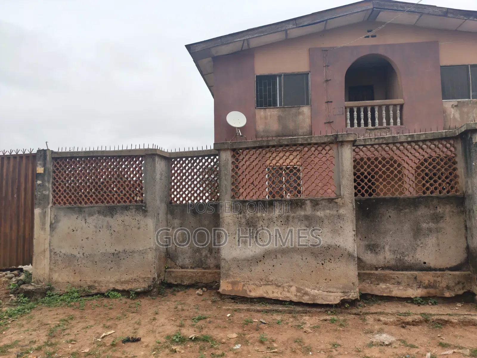 20bdrm Block of Flats in Delamo, Alakuko for sale