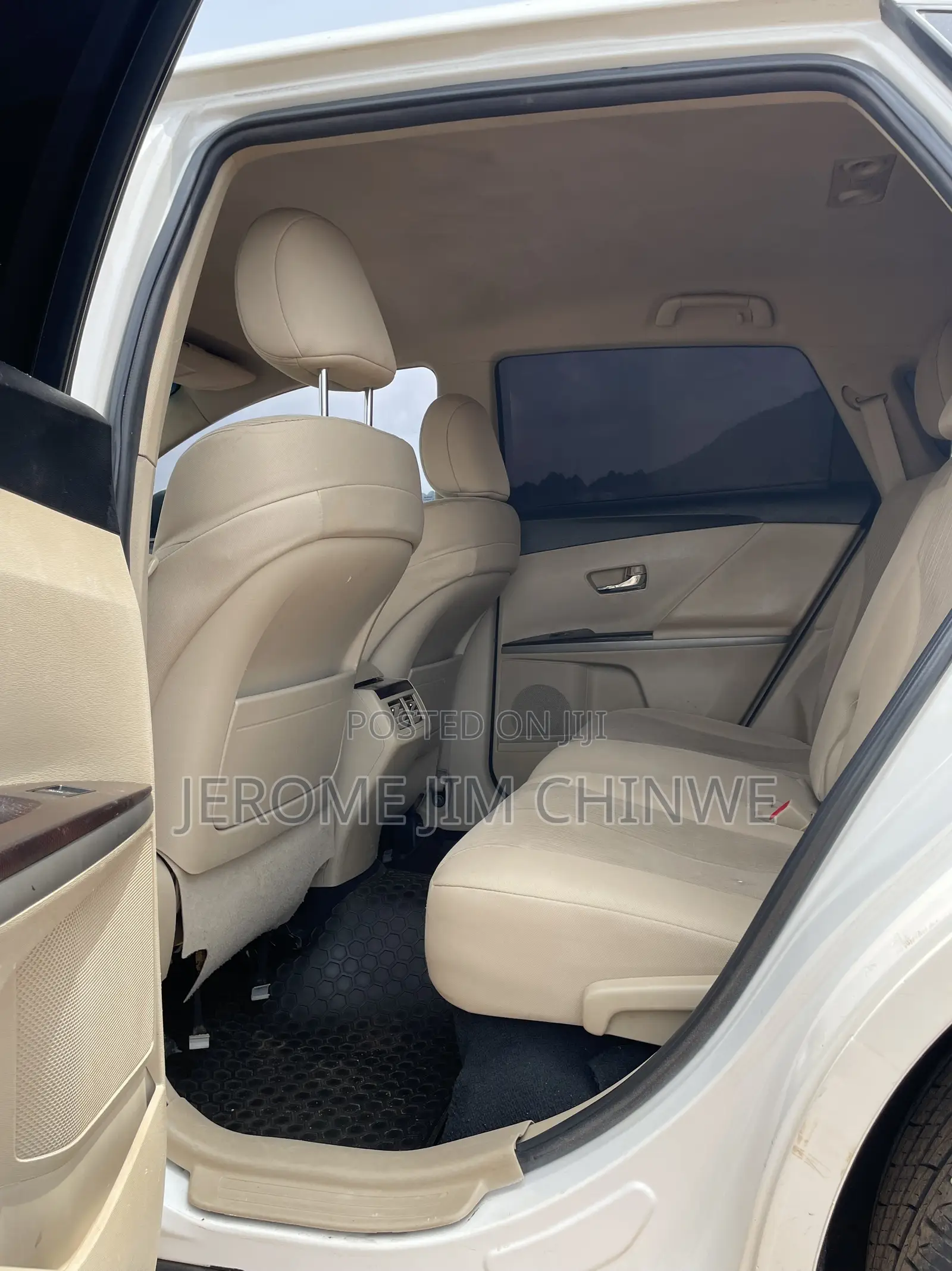 Toyota Venza 2011 White