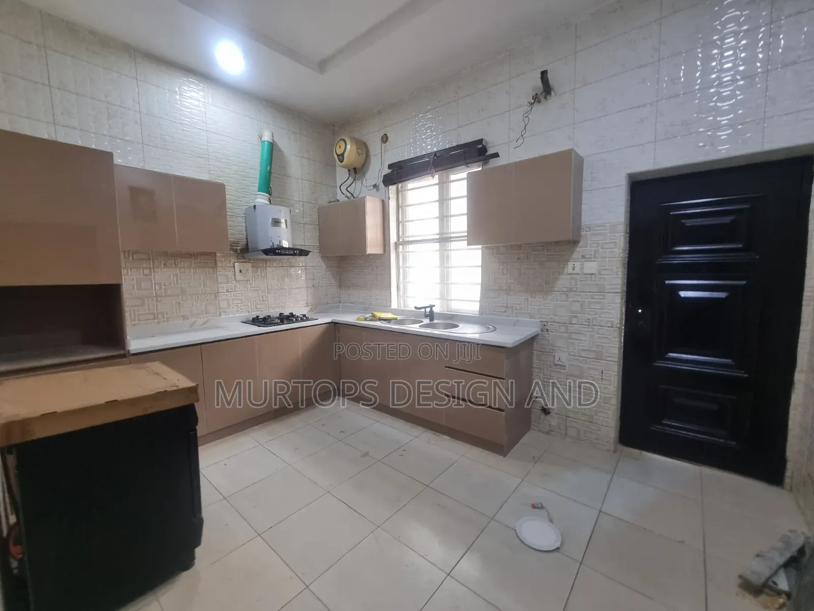 Studio Apartment in Chevron for rent
