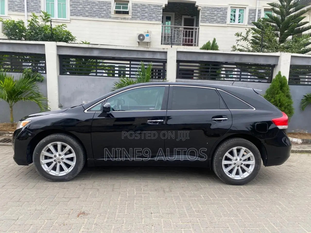 Toyota Venza Limited 2011 Black