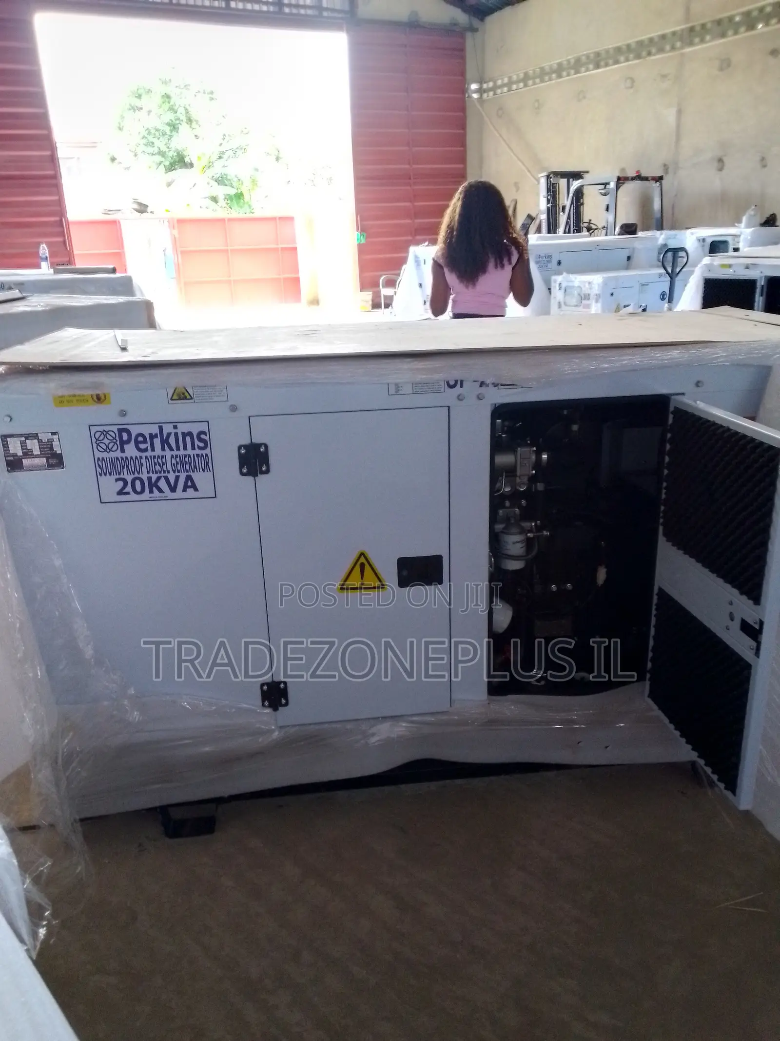 Perkins 20KVA Sound-Controlled Diesel Generator