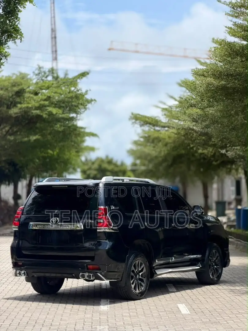 Toyota Land Cruiser Prado 4.0 Petrol TX-L 2012 Black