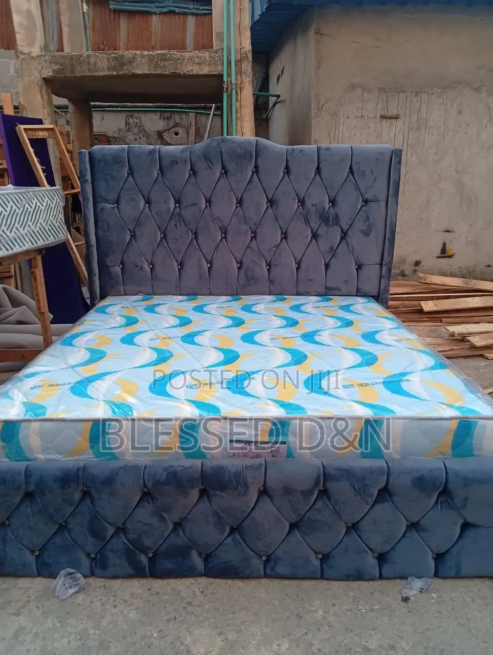 6/6 Grey Colour Bed Frame