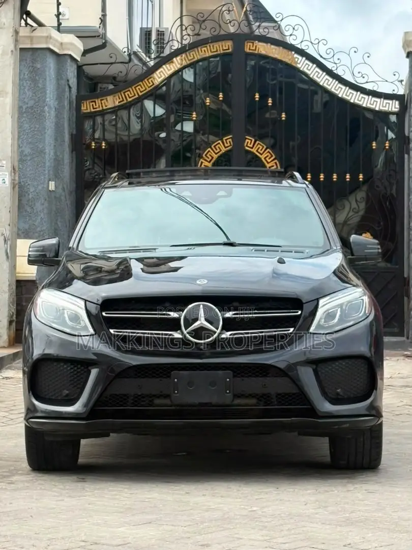 Mercedes-Benz E400 2018 Black