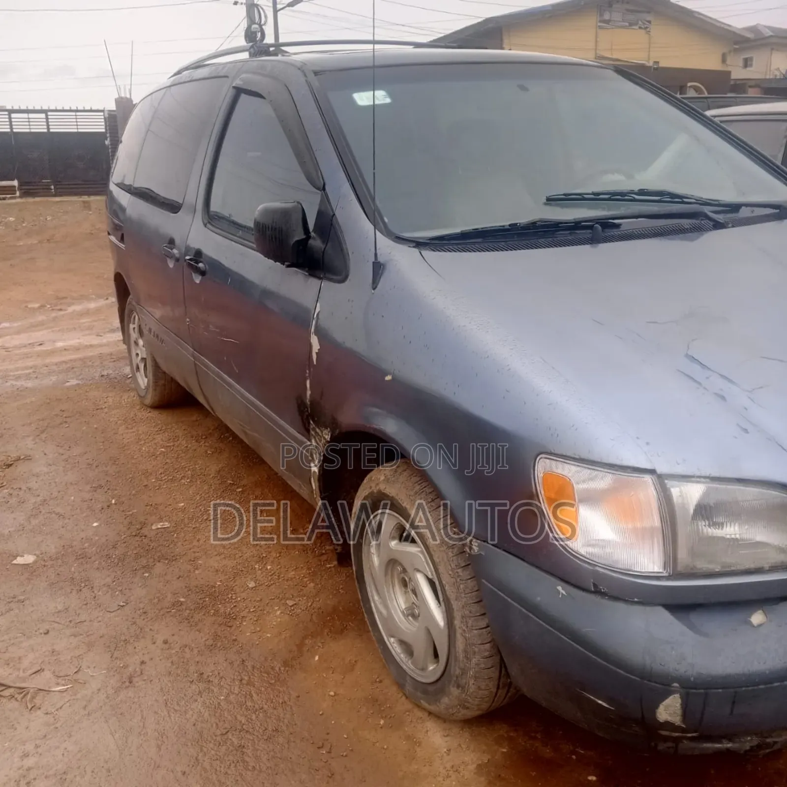Toyota Sienna 1999 Blue