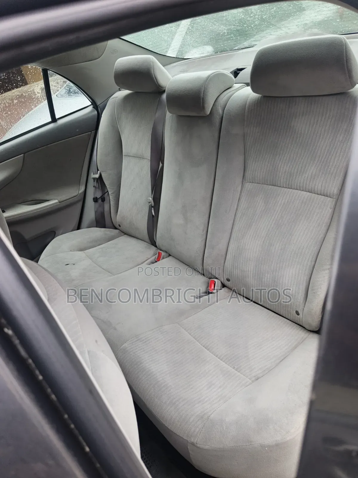 Toyota Corolla LE 4dr Sedan (1.8L 4cyl 4A) 2010 Gray