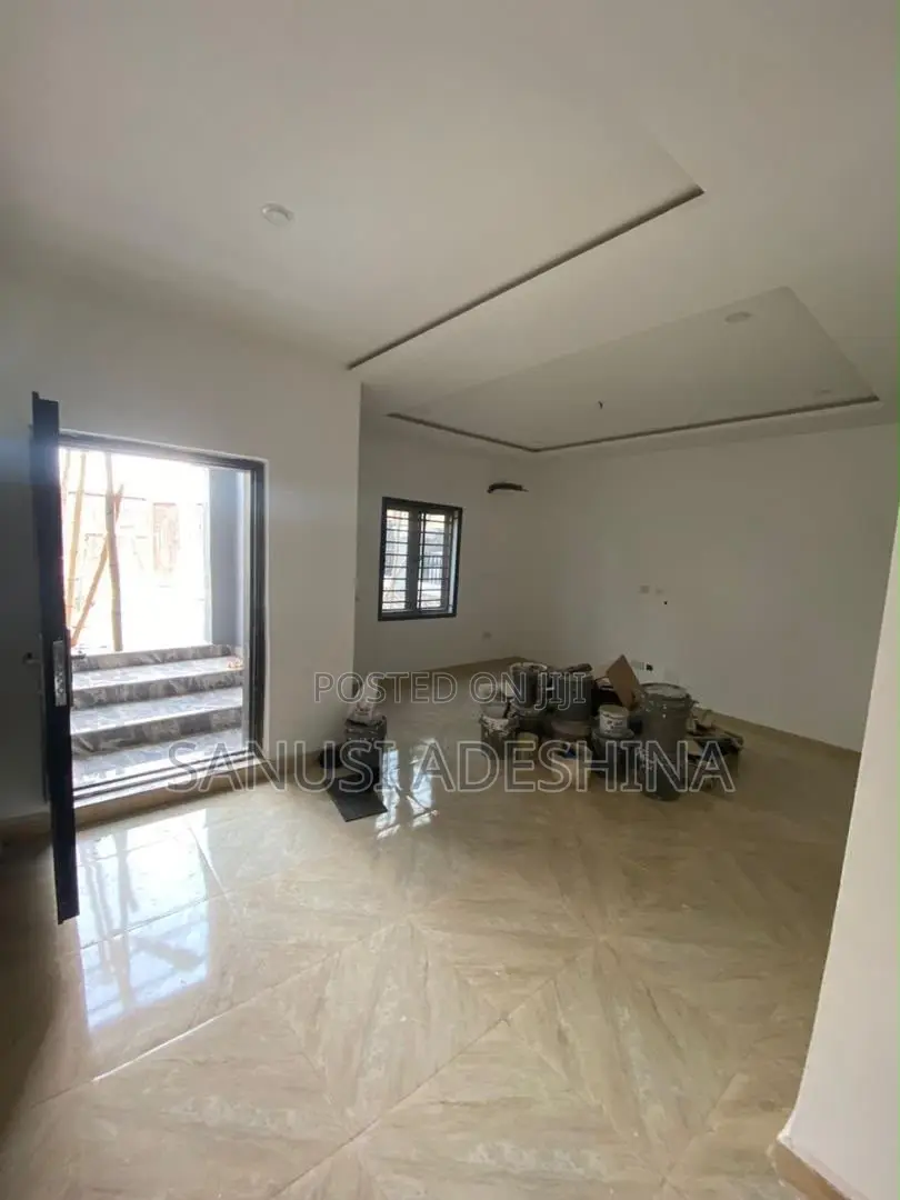 3bdrm Block of Flats in Gwarimpa Estate By, Gwarinpa for rent