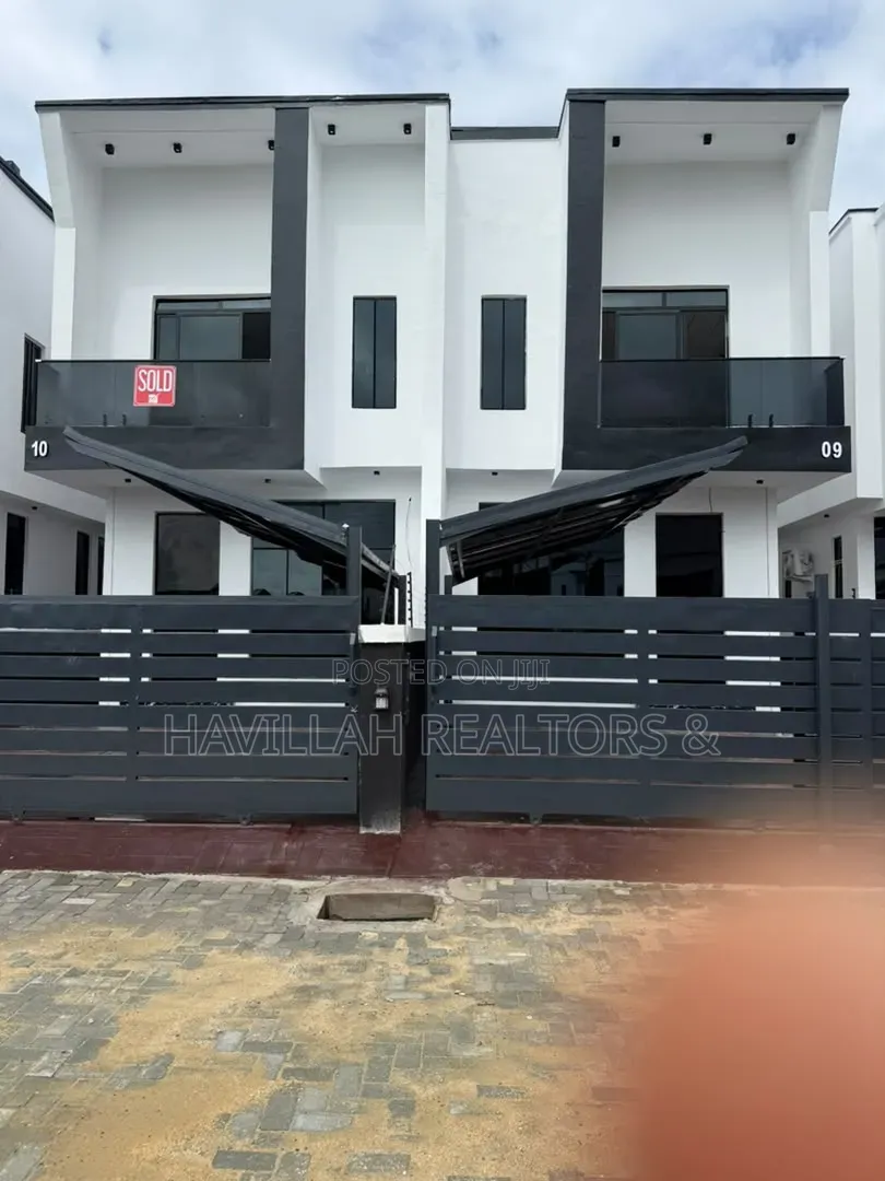 4bdrm Duplex in Orchid Road, Lekki for sale