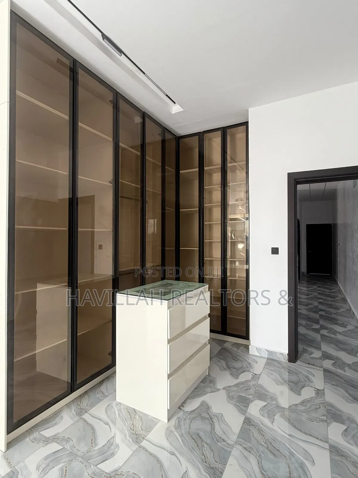 4bdrm Duplex in Orchid Road, Lekki for sale