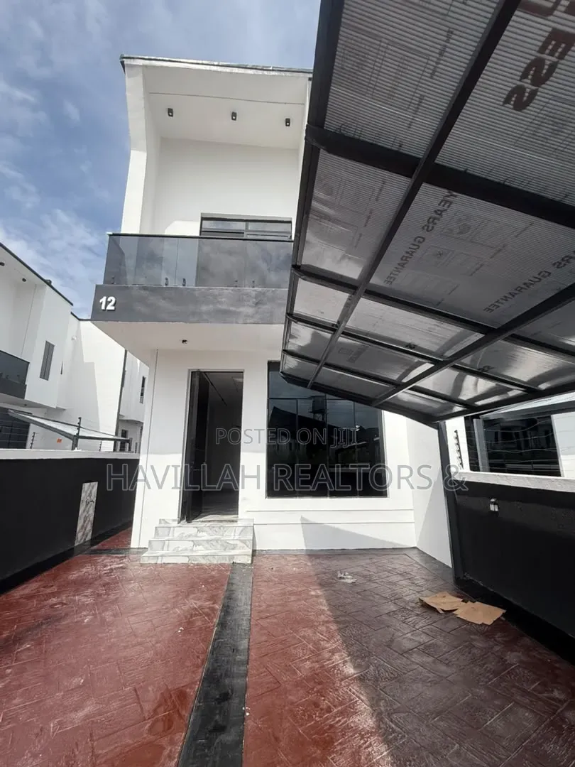 4bdrm Duplex in Orchid Road, Lekki for sale