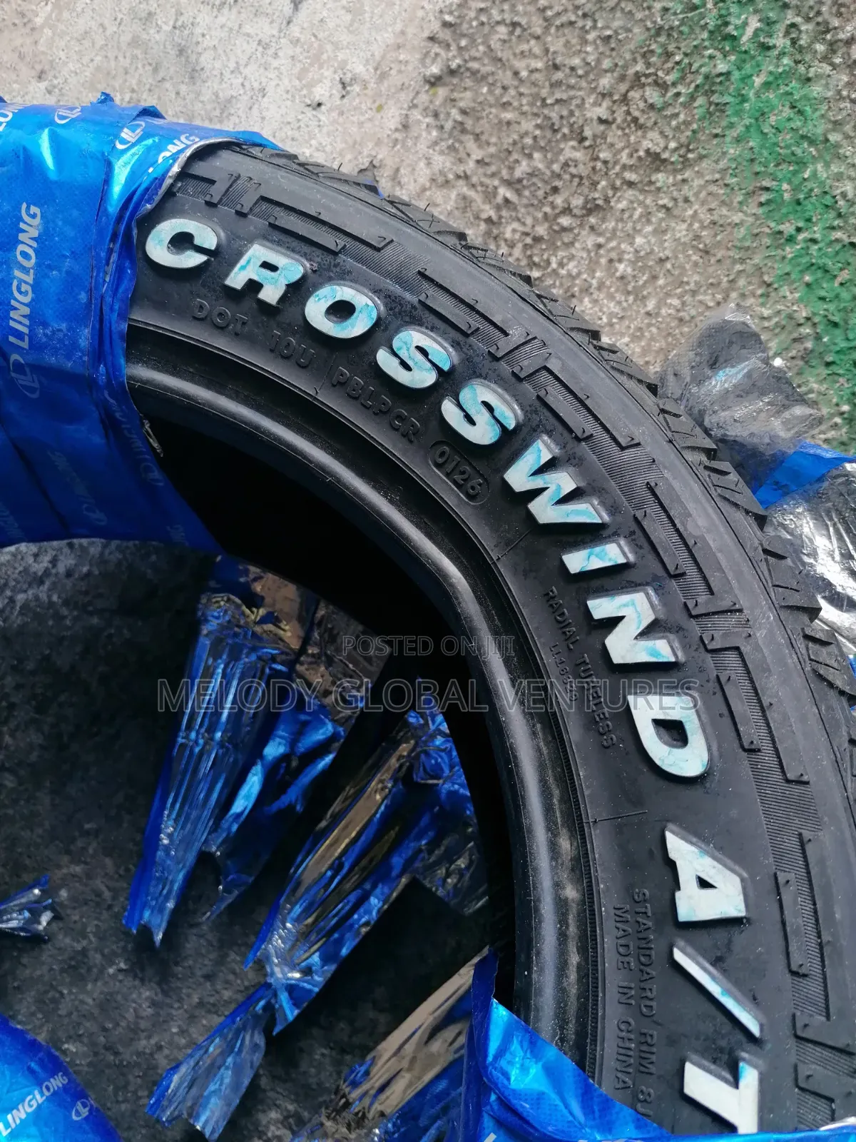 255/55R18//Cross Wind Tires