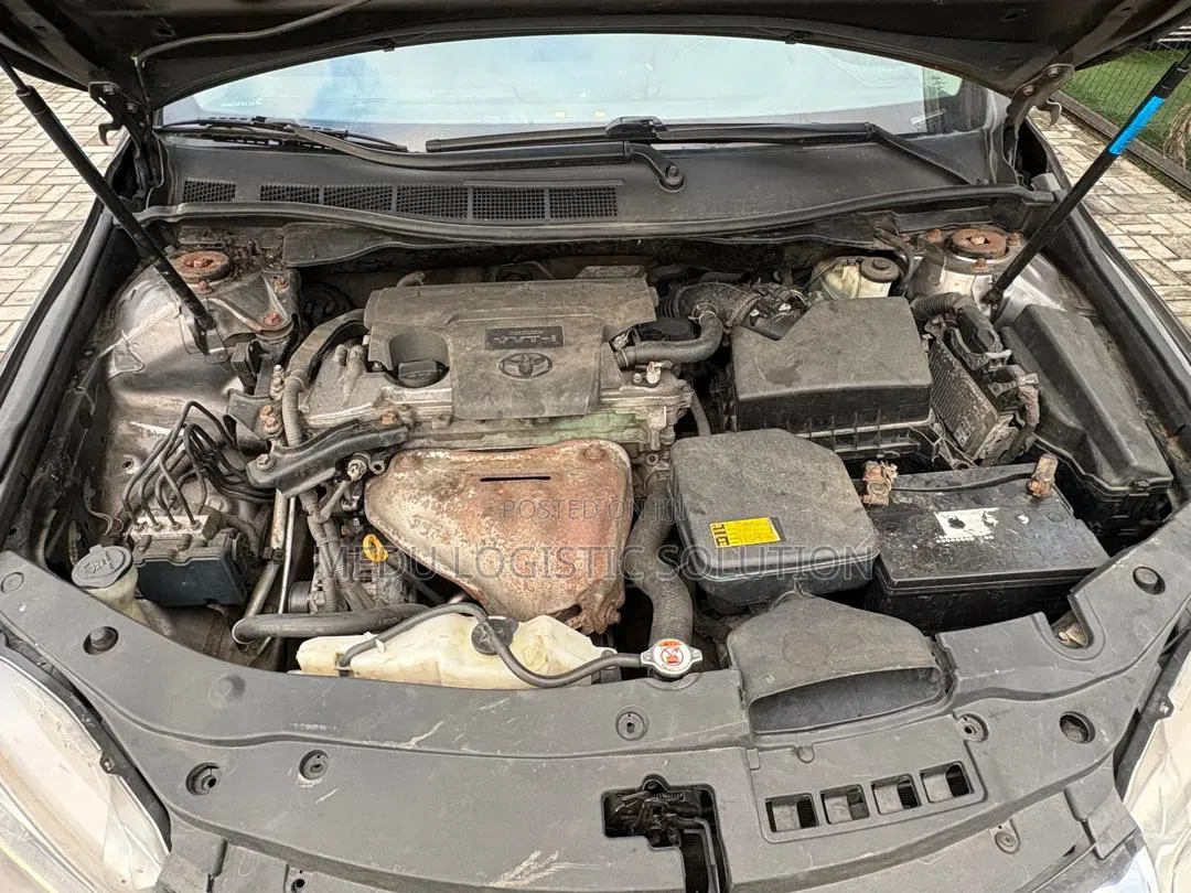 Toyota Camry SE 4dr Sedan (2.5L 4cyl 6A) 2017 Gray