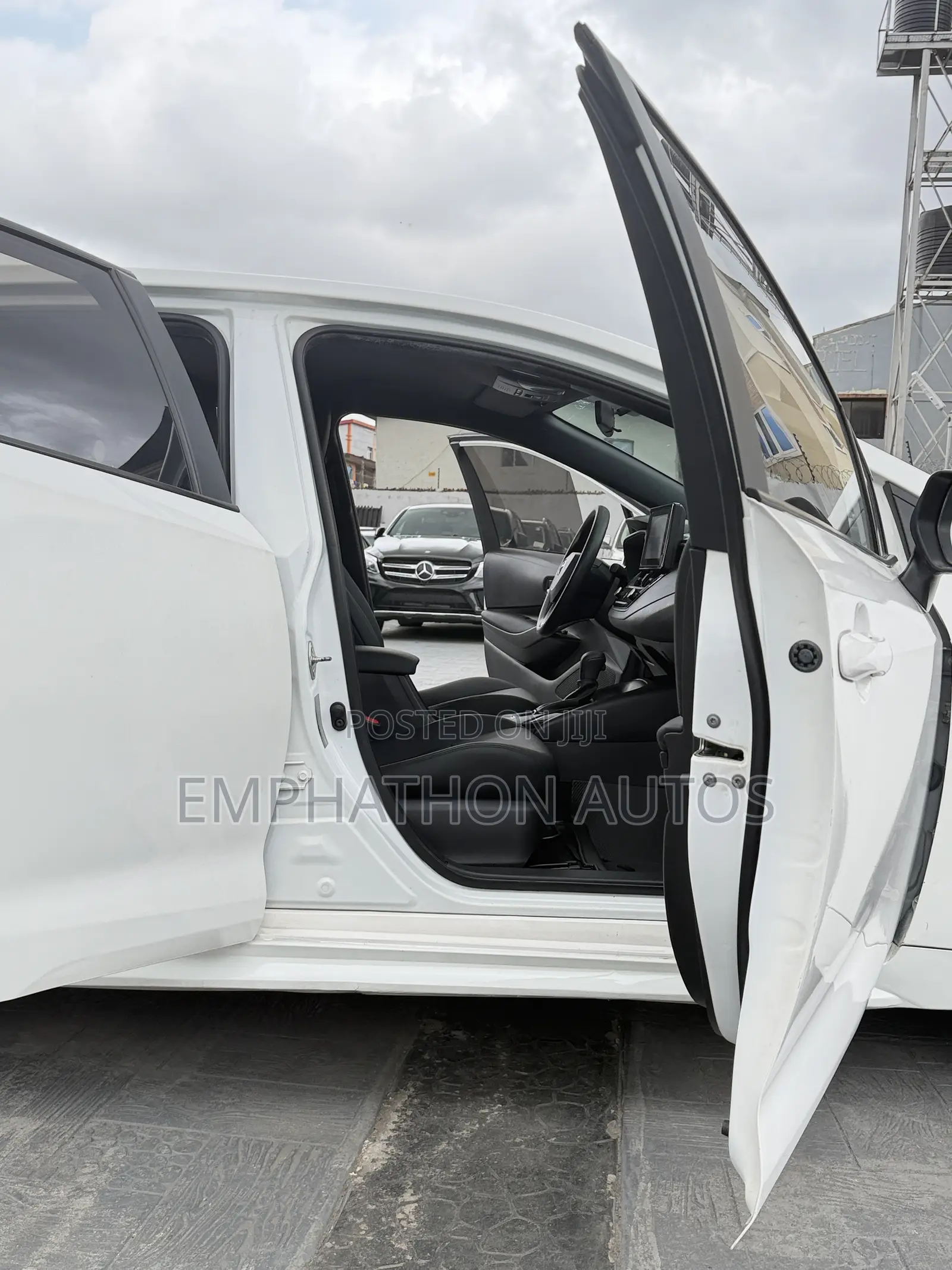 Toyota Corolla 2019 White