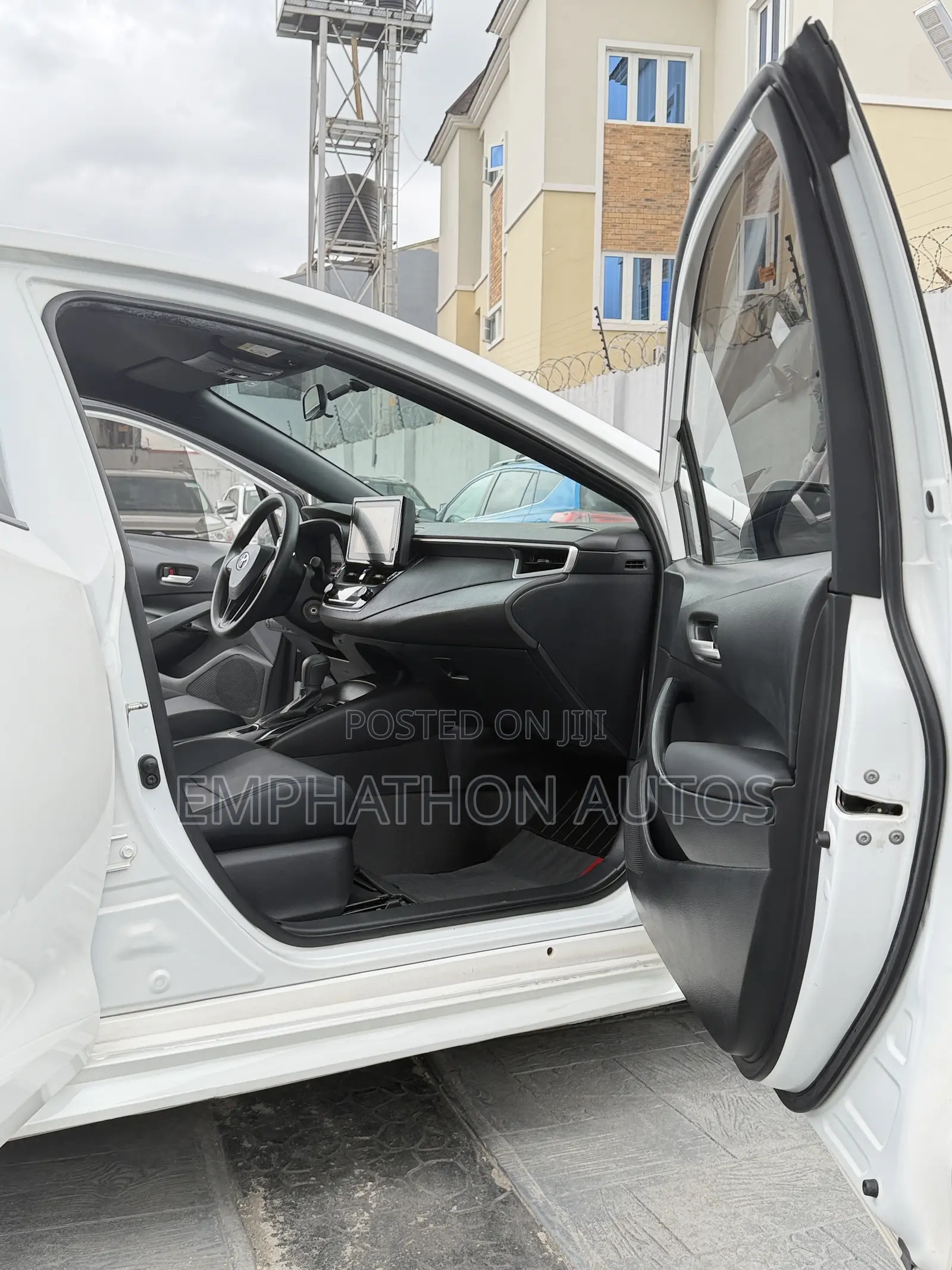 Toyota Corolla 2019 White