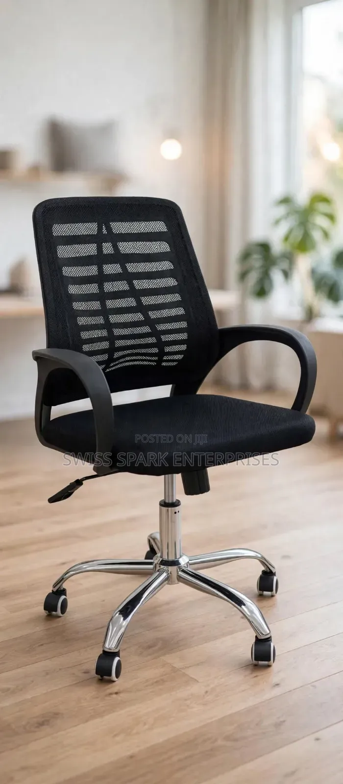 Black Mesh Ergonomic Office Chair - Swivel With Chrome Base Wheels