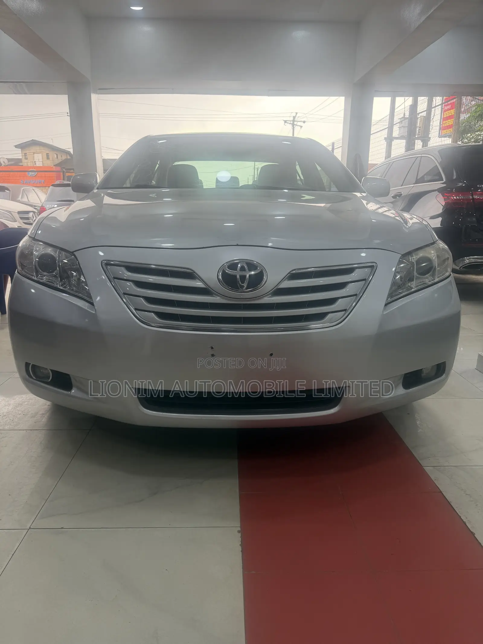 Toyota Camry XLE 4dr Sedan (2.4L 4cyl 5A) 2009 Silver