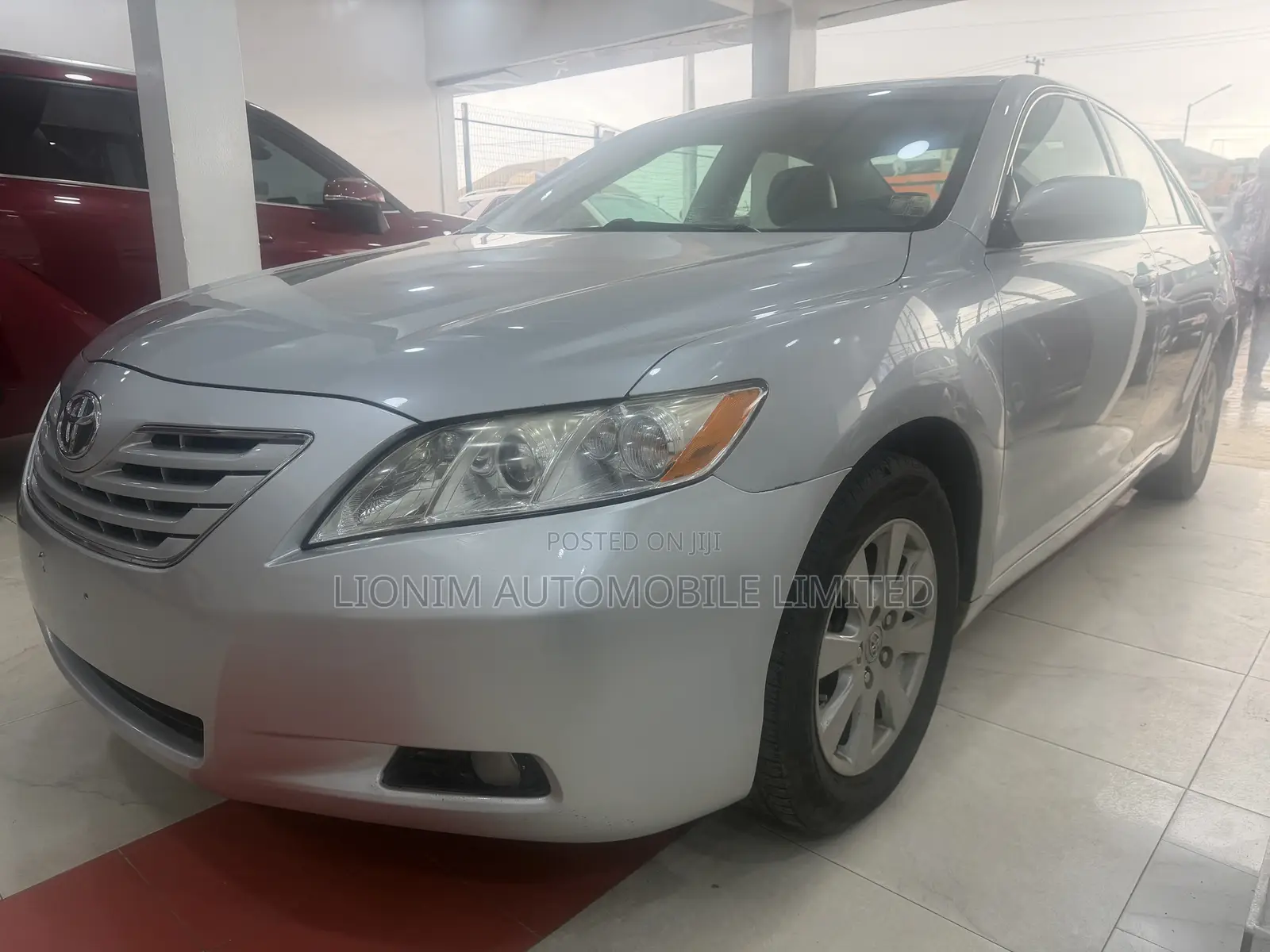 Toyota Camry XLE 4dr Sedan (2.4L 4cyl 5A) 2009 Silver