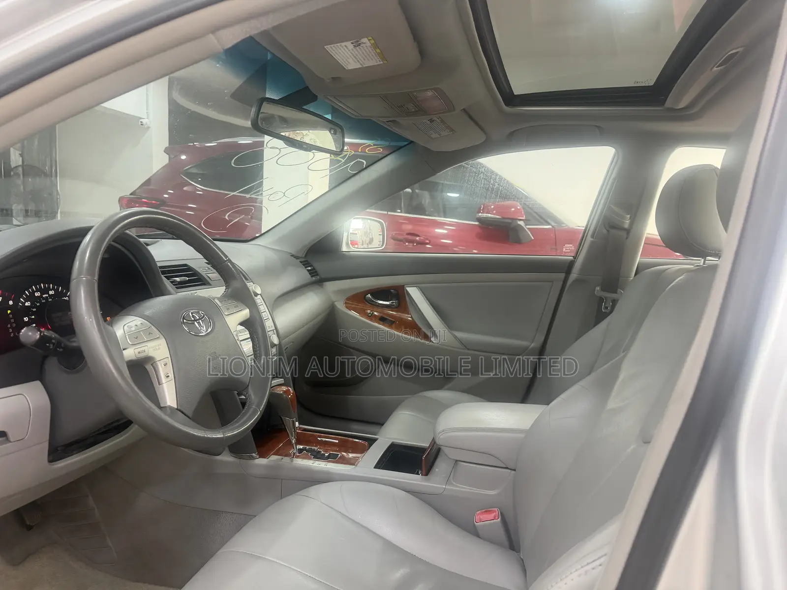 Toyota Camry XLE 4dr Sedan (2.4L 4cyl 5A) 2009 Silver