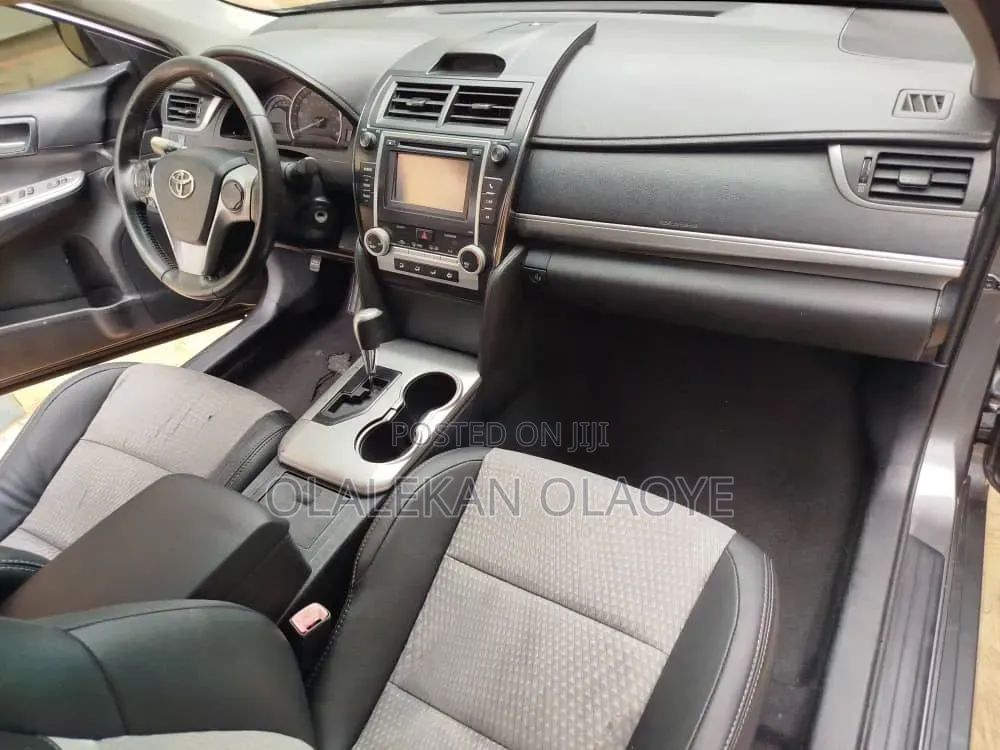 Toyota Camry SE 4dr Sedan (2.5L 4cyl 6A) 2013 Green