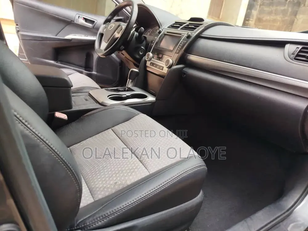 Toyota Camry SE 4dr Sedan (2.5L 4cyl 6A) 2013 Green