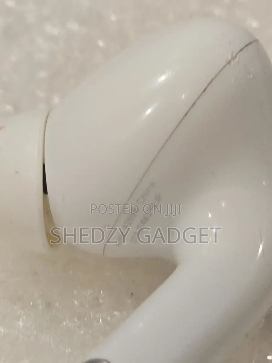 Apple AirPods Pro 2nd Gen A2699, A2698, A2700 (Lightning) White