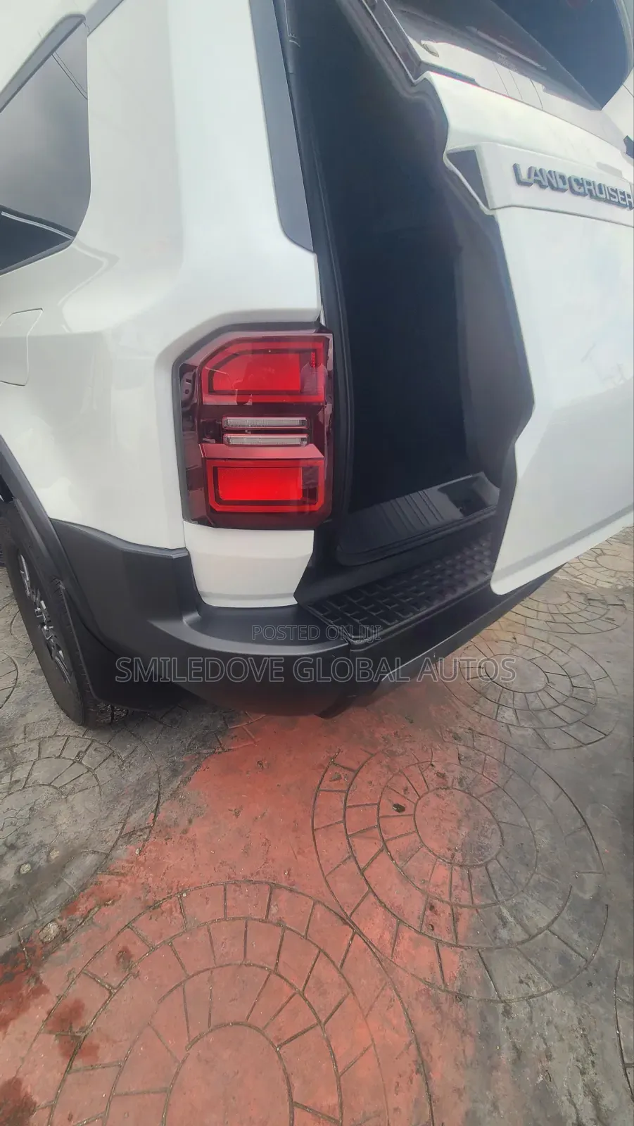 Toyota Land Cruiser 2024 White