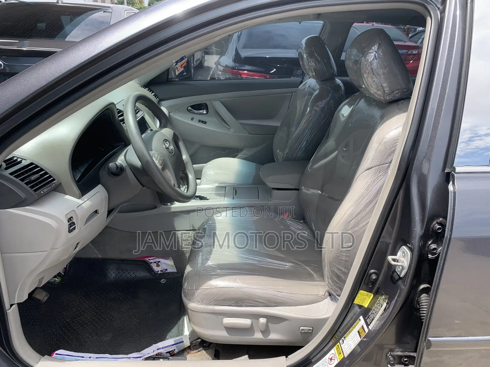 Toyota Camry 2011 Gray