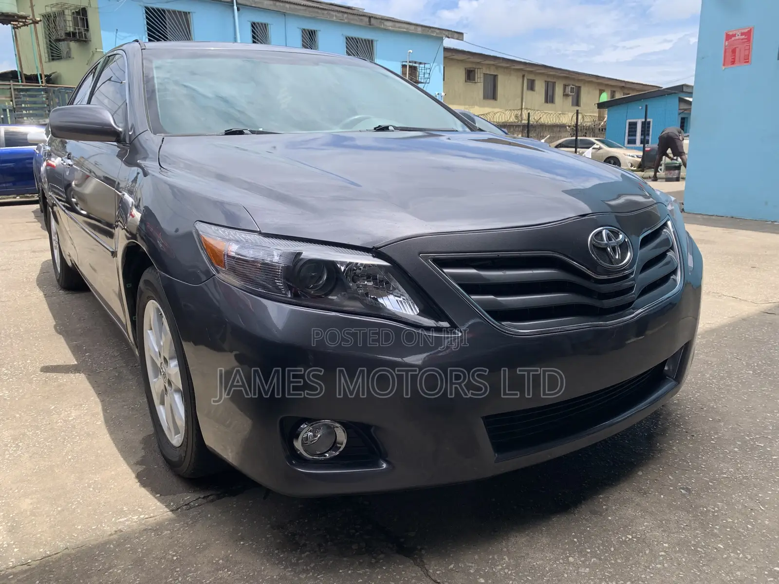 Toyota Camry 2011 Gray
