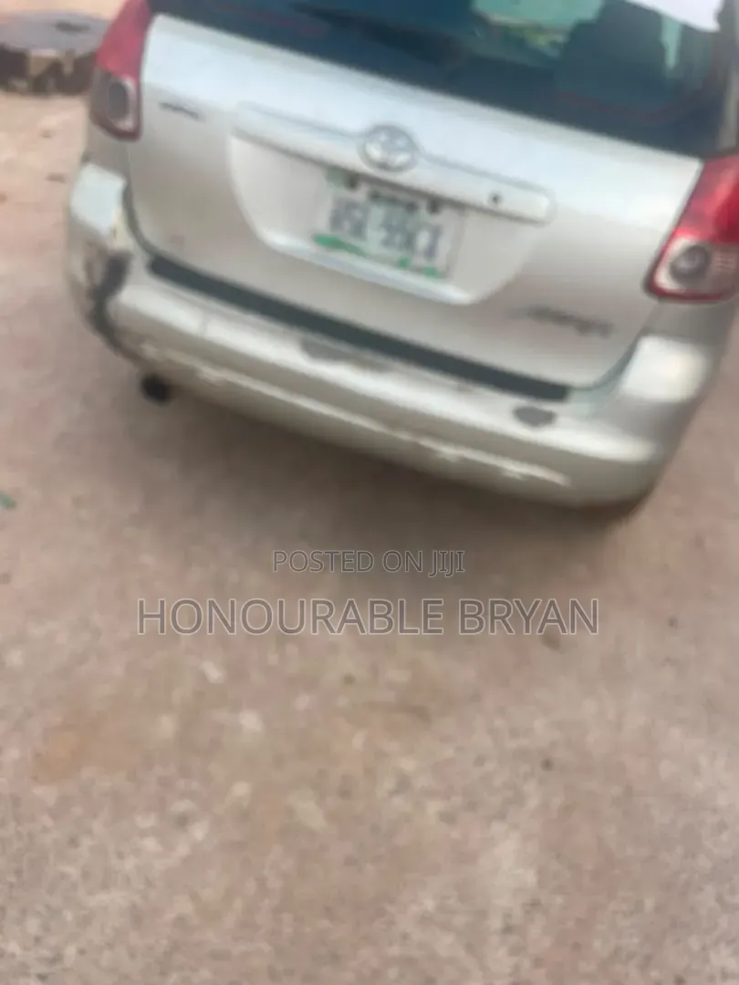 Toyota Matrix Standard AWD (1.8L 4cyl 4A) 2004 Silver