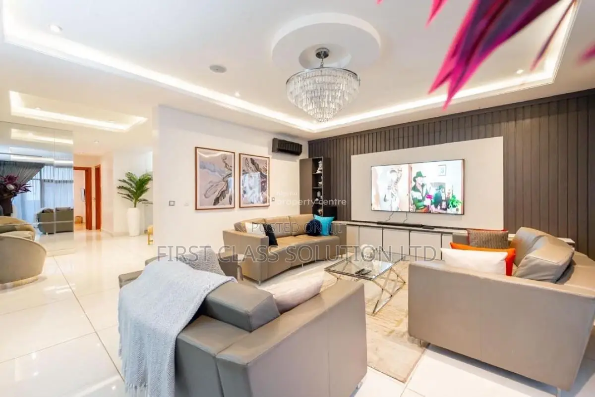 Exquisite 4 Bedroom Detached Duplex With Luxurious Furnishing