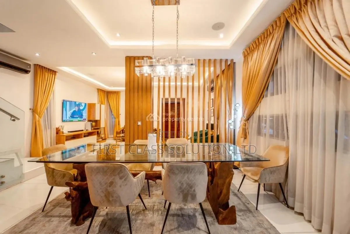 Exquisite 4 Bedroom Detached Duplex With Luxurious Furnishing