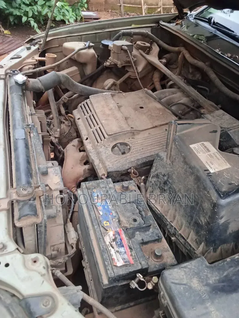 Toyota Highlander Base FWD 2004 Silver
