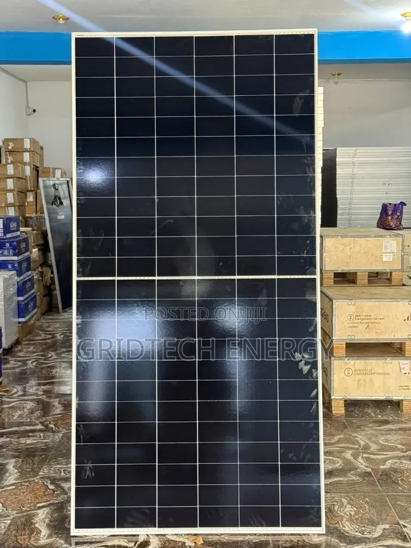 Aiko 600w Solar Panel