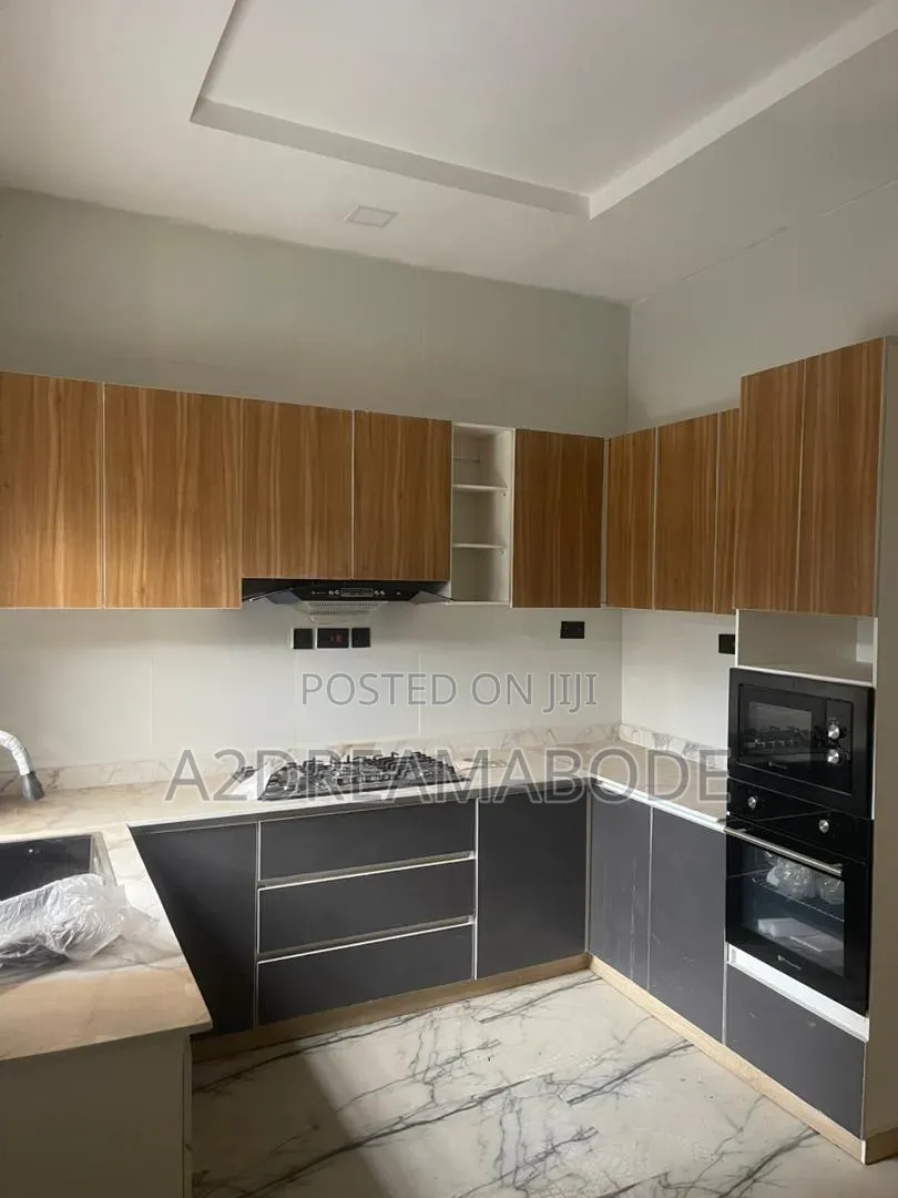 3bdrm Duplex in Ikosi for rent